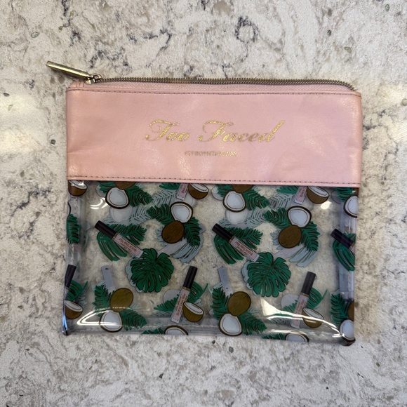 Too Faced - born this way make-up bag - Picture 1 of 6